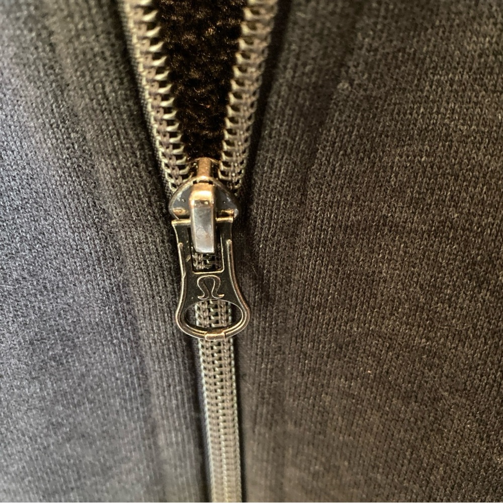 Lululemon Scuba Jacket Womens Size 4 Asymmetrical Zip Up Gray‎ - Picture 9 of 11